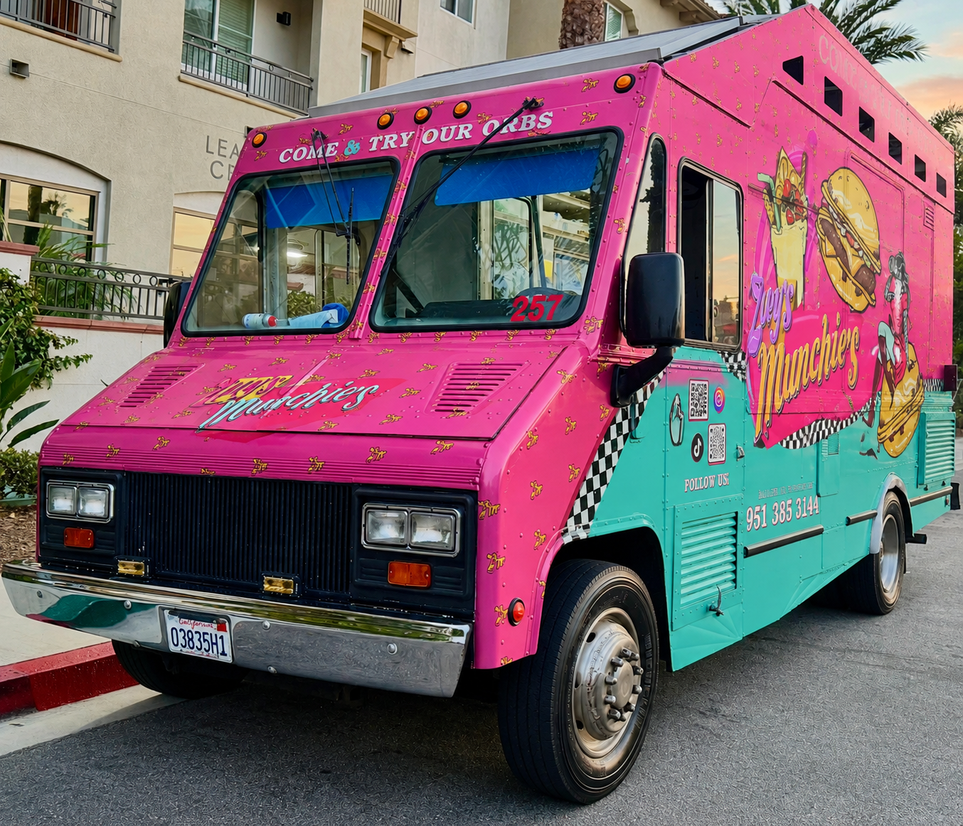 The Zoey's Munchies food truck